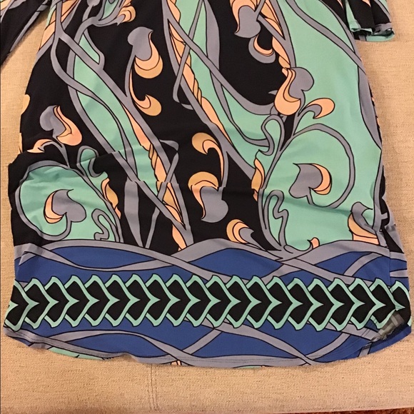 Dress - Picture 6 of 9